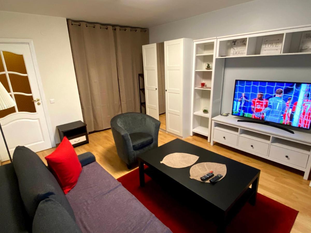 Your Home - Central Studio Apartment, Balcony, Parking & Self Check-In VNO Dış mekan fotoğraf