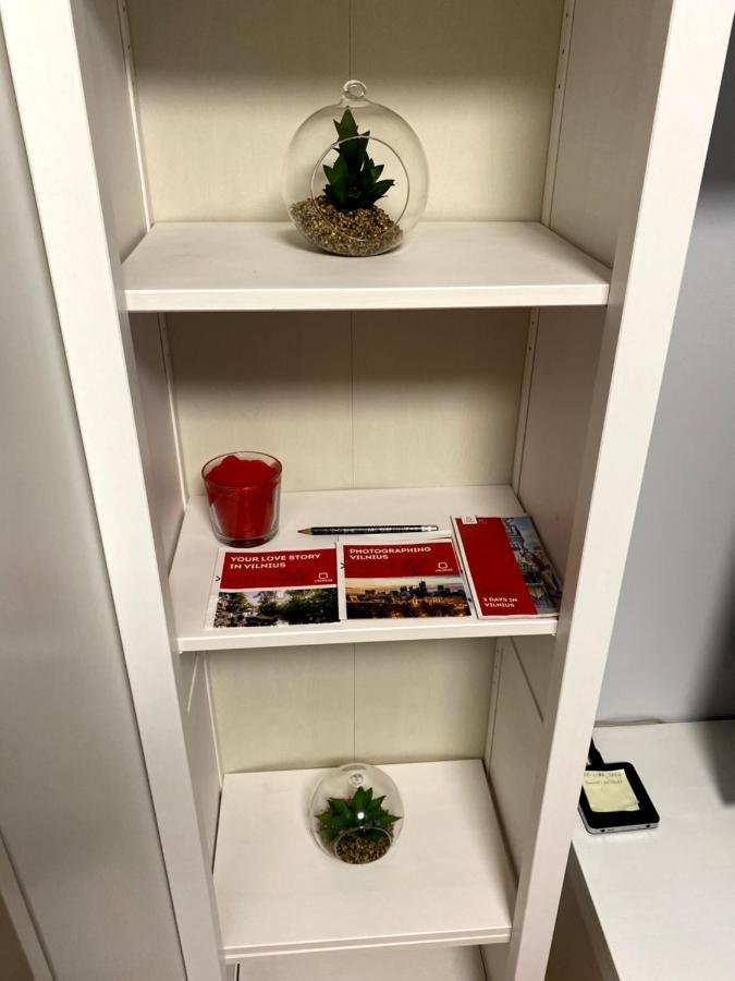 Your Home - Central Studio Apartment, Balcony, Parking & Self Check-In VNO Dış mekan fotoğraf
